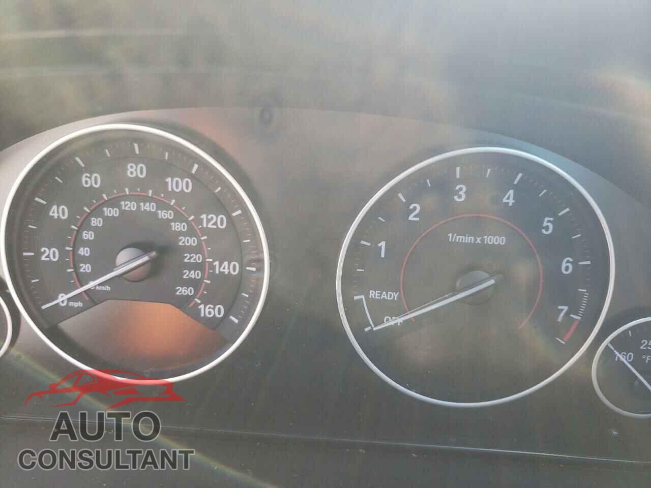 BMW 3 SERIES 2016 - WBA8E3G55GNU00864