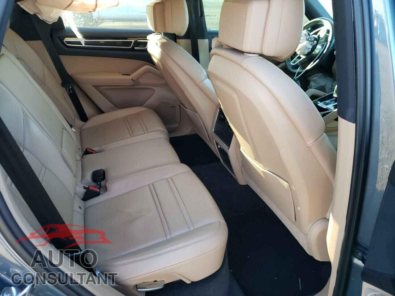 PORSCHE CAYENNE 2019 - WP1AA2AY3KDA17015