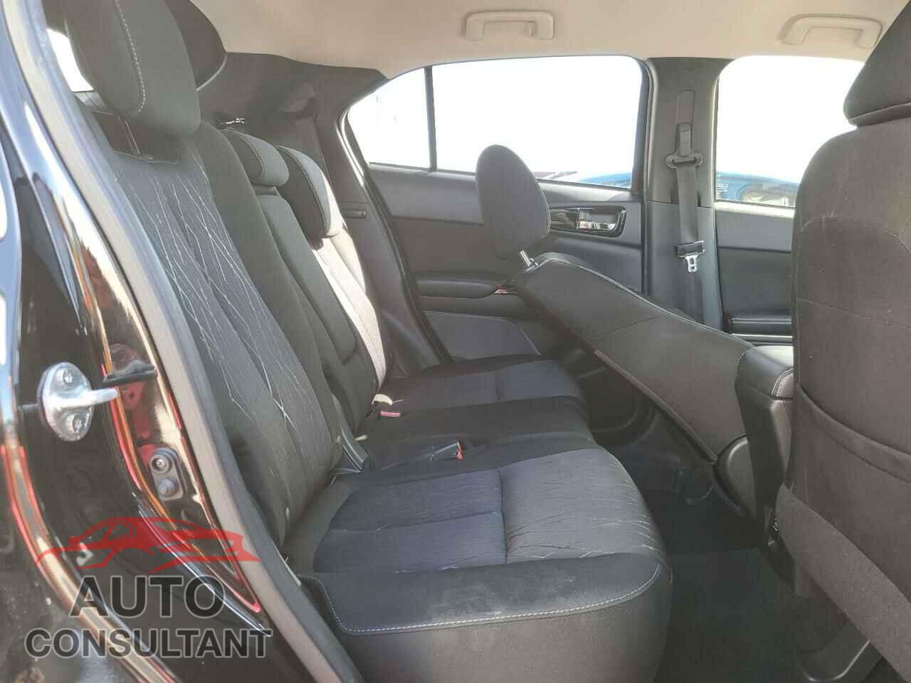 MITSUBISHI ECLIPSE 2018 - JA4AT5AA7JZ056587