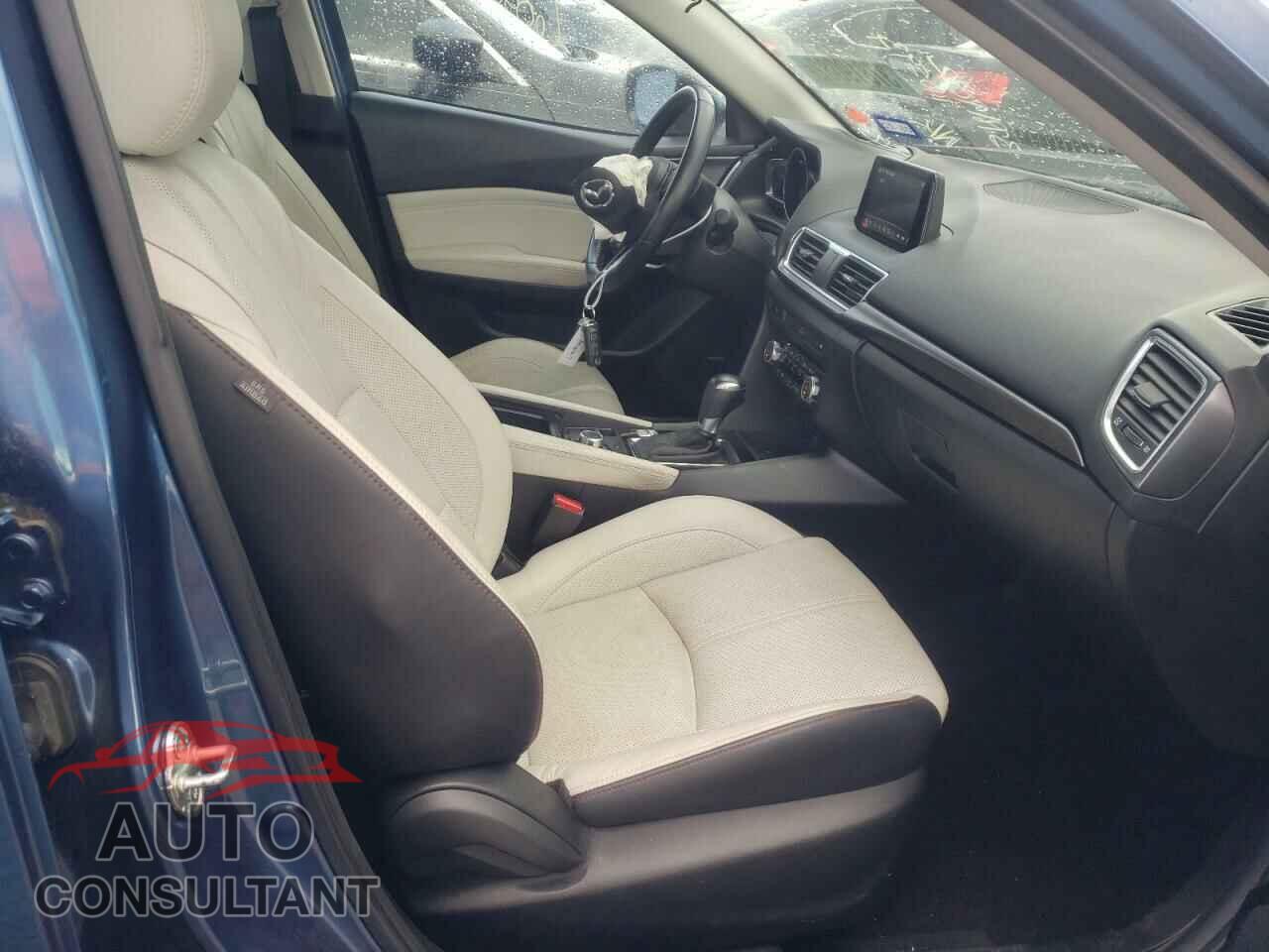 MAZDA 3 2017 - 3MZBN1W36HM140593