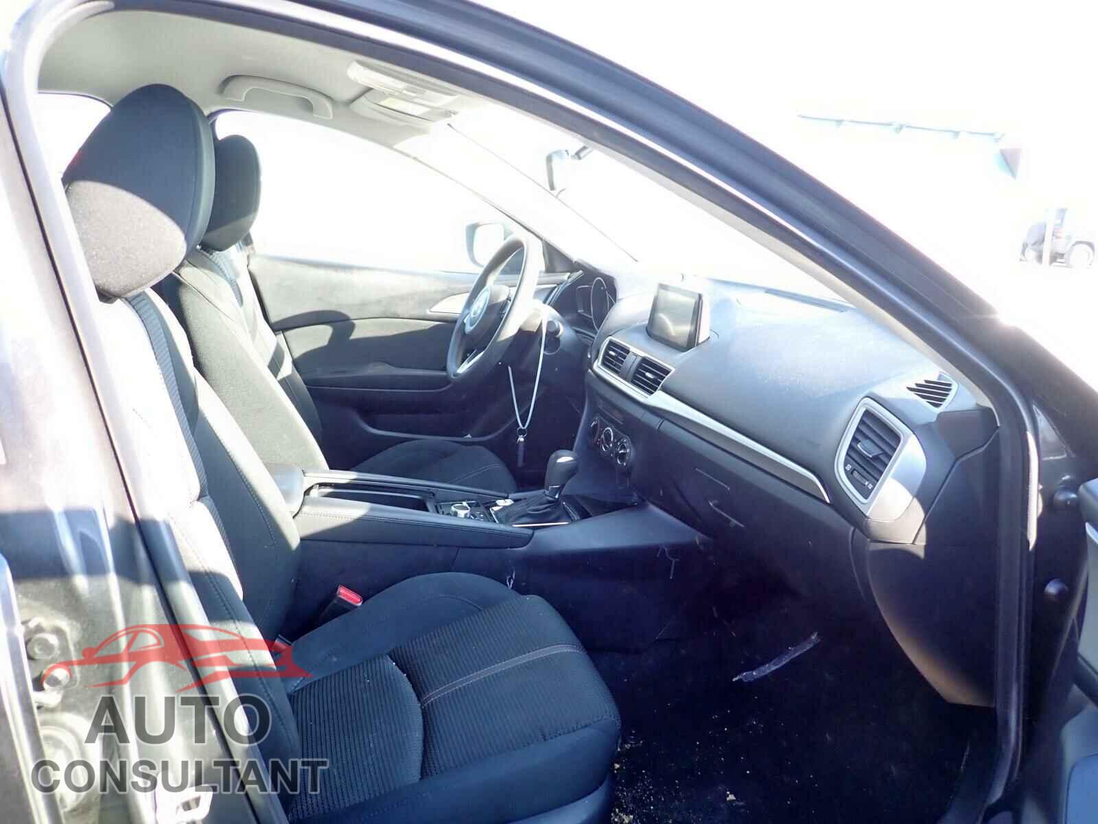 MAZDA 3 2017 - 3MZBN1U71HM124050