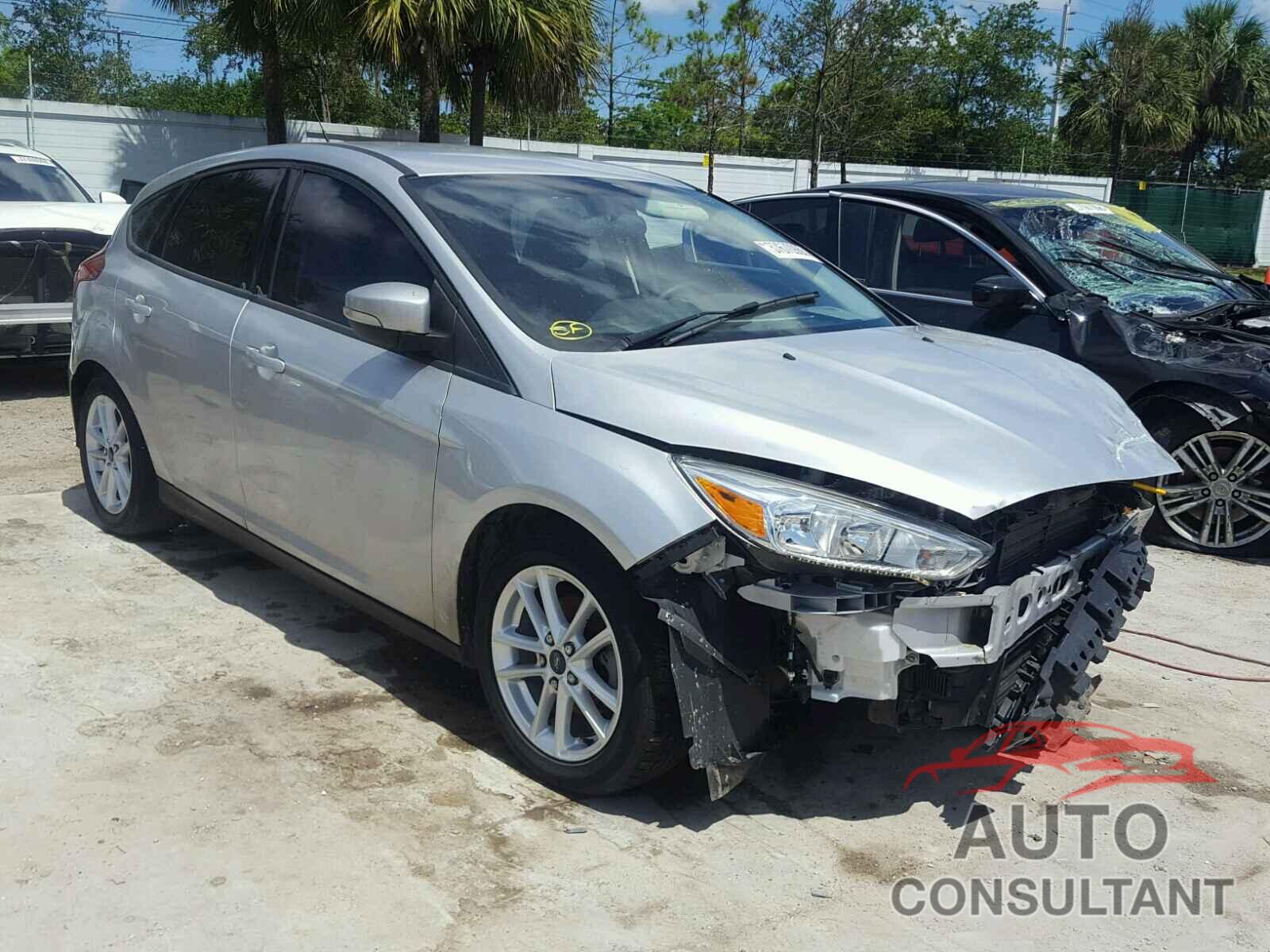 FORD FOCUS 2015 - 1FADP3K2XFL275983