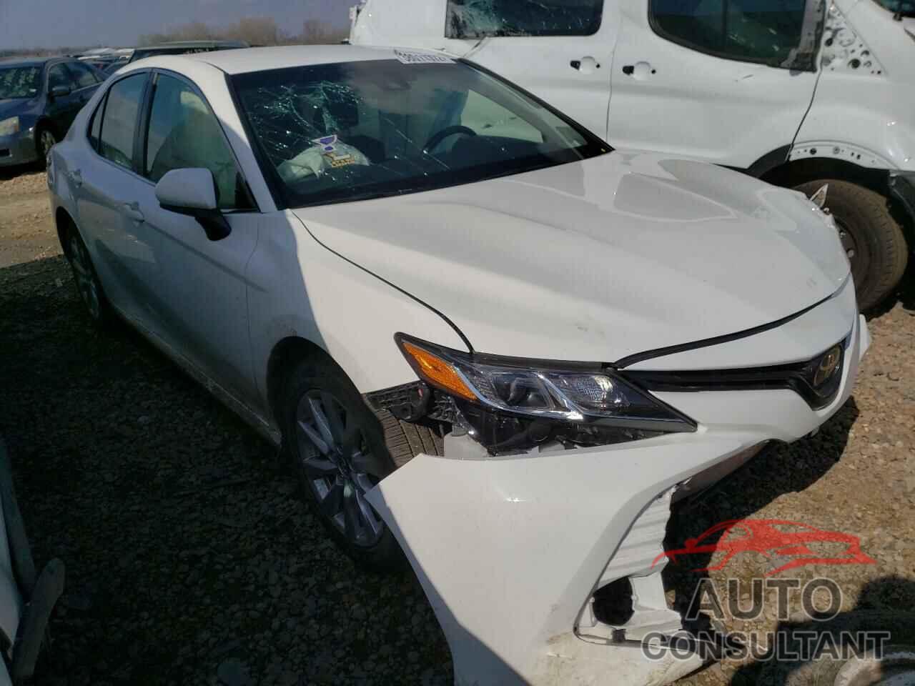 TOYOTA CAMRY 2018 - JTNB11HK5J3021584
