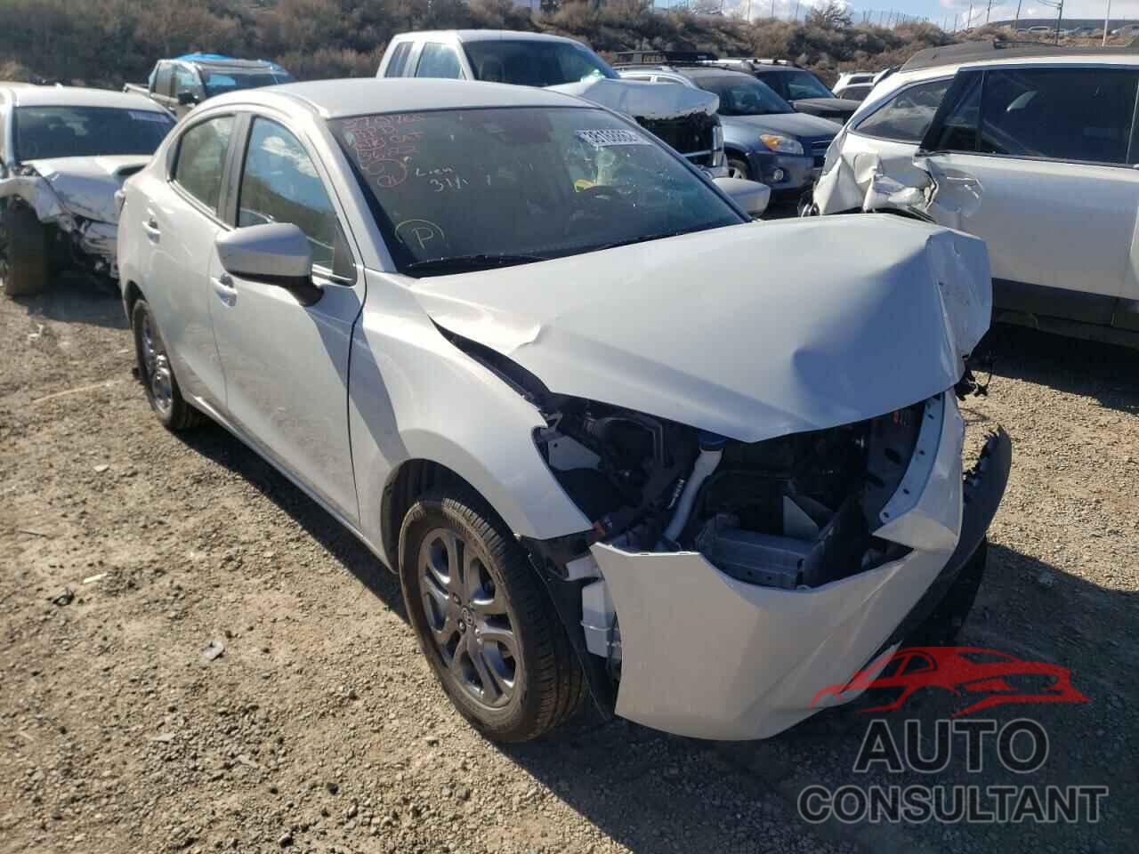 TOYOTA YARIS 2019 - 3MYDLBYV5KY519849