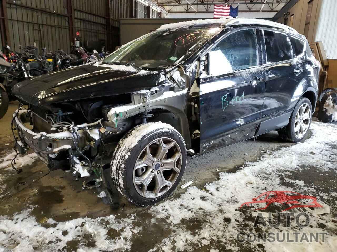 FORD ESCAPE 2017 - 1FMCU0J9XHUA36566
