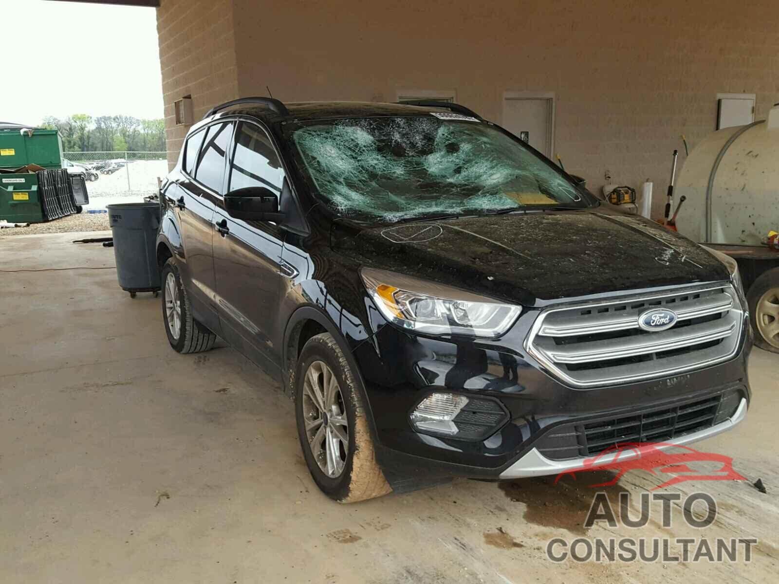 FORD ESCAPE 2017 - 1FMCU0GD5HUD04032