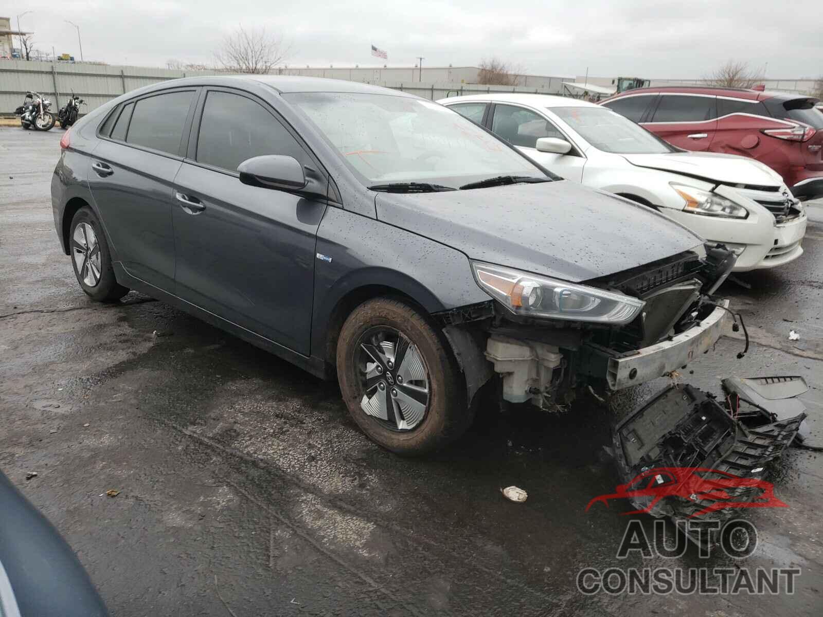 HYUNDAI IONIQ 2017 - KMHC65LC4HU034585