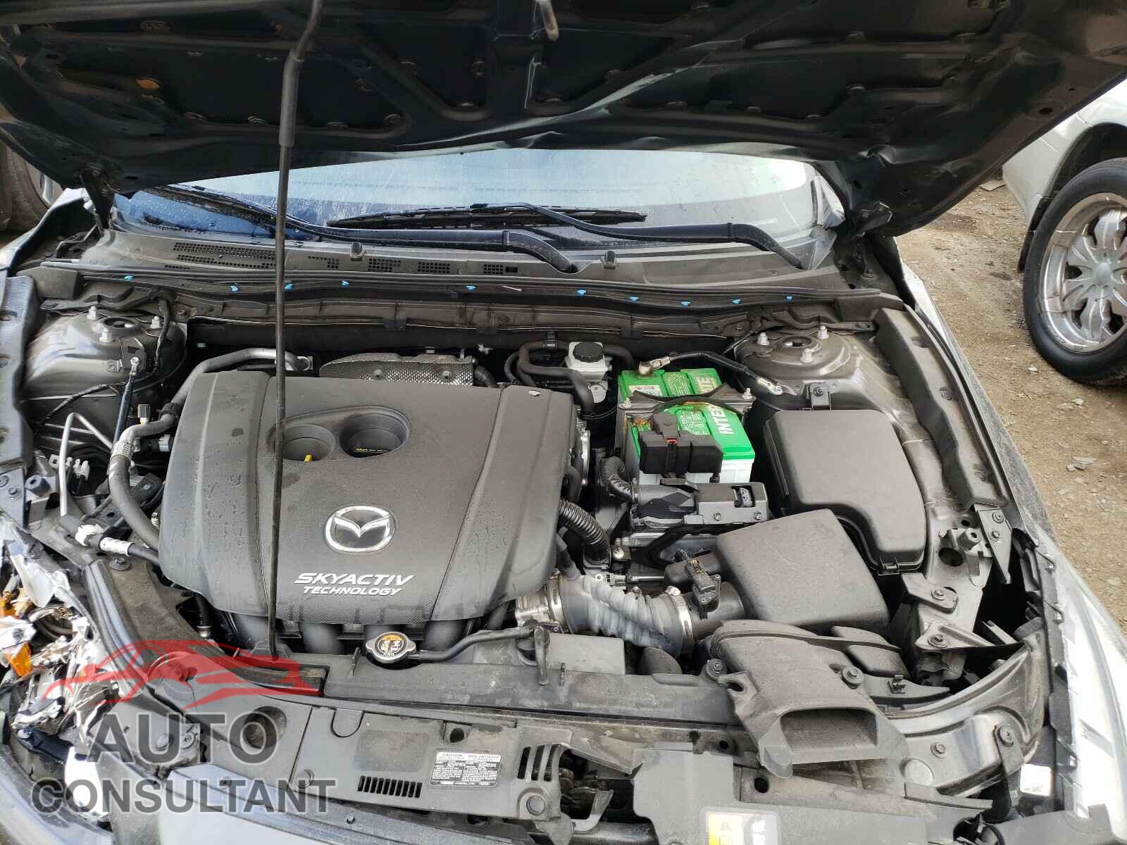 MAZDA 3 2017 - 3MZBN1U7XHM114147
