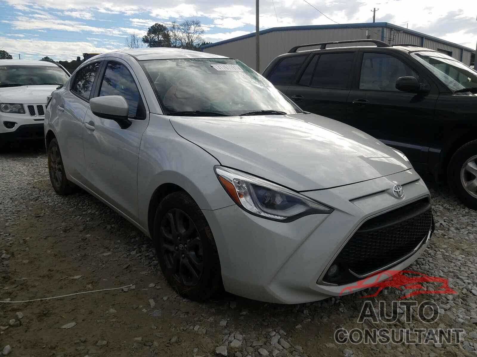 TOYOTA YARIS 2019 - 3MYDLBYV7KY522431