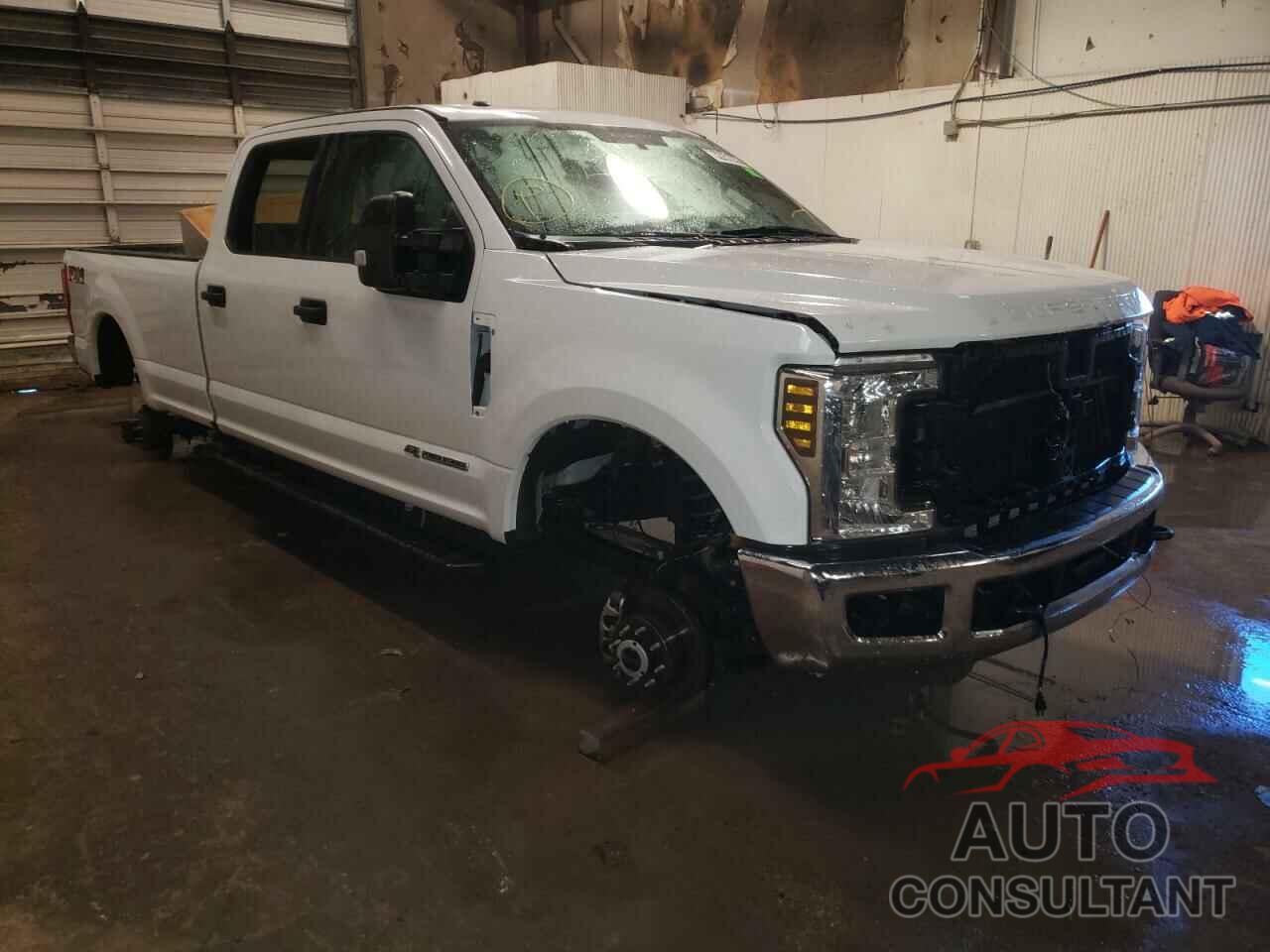 FORD F350 2018 - 4T1G11AK7LU367570