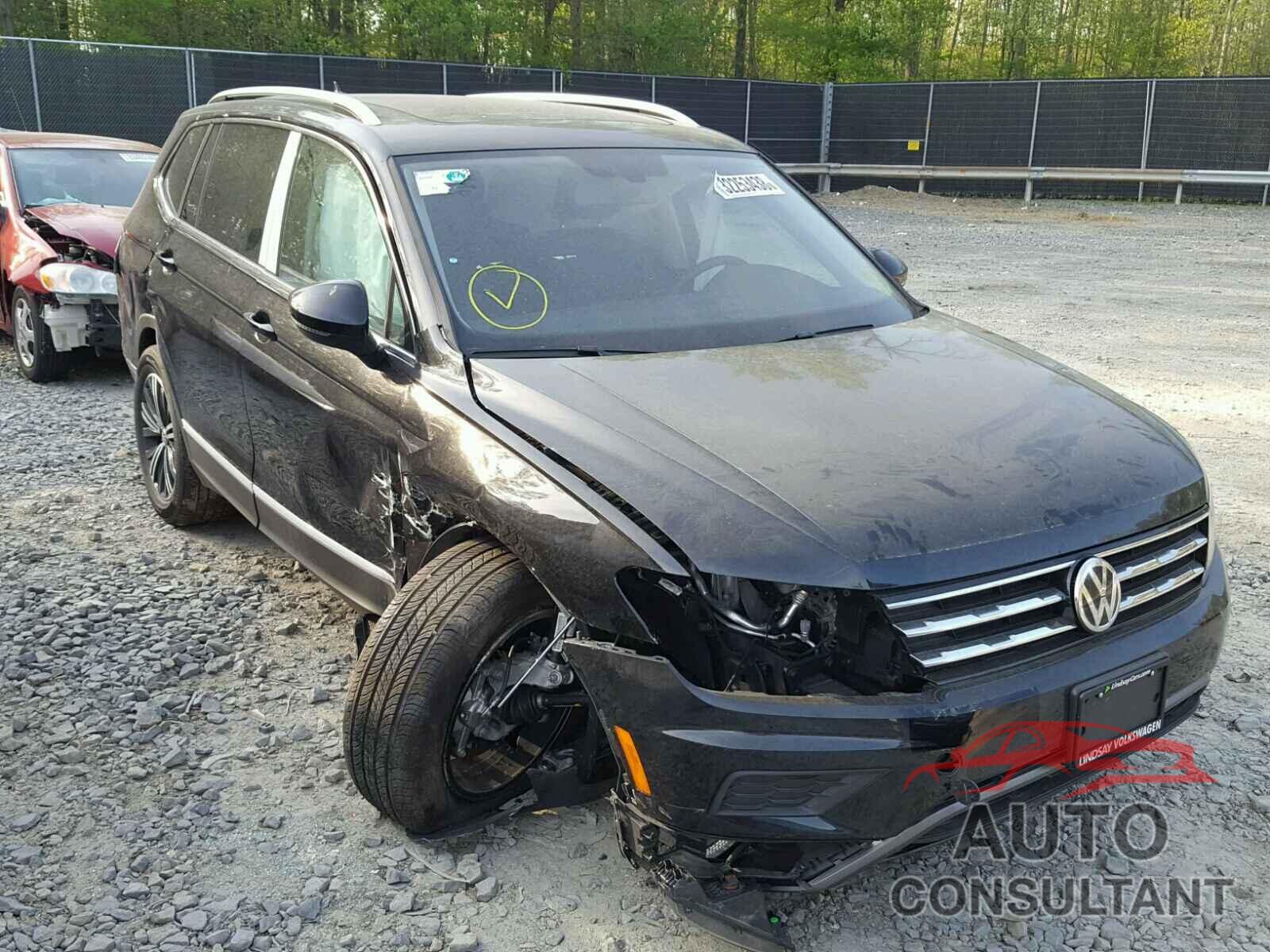 VOLKSWAGEN TIGUAN 2018 - 3VV2B7AX2JM012948