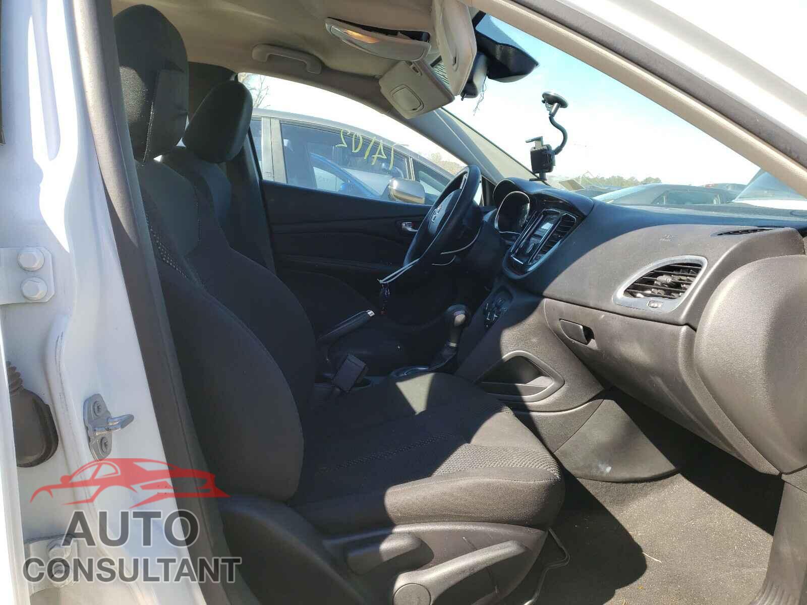 DODGE DART 2016 - 1C3CDFAA5GD565119