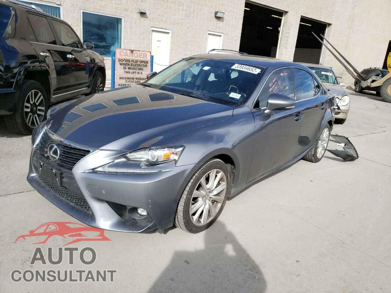 LEXUS IS 2016 - JTHBA1D25G5007772