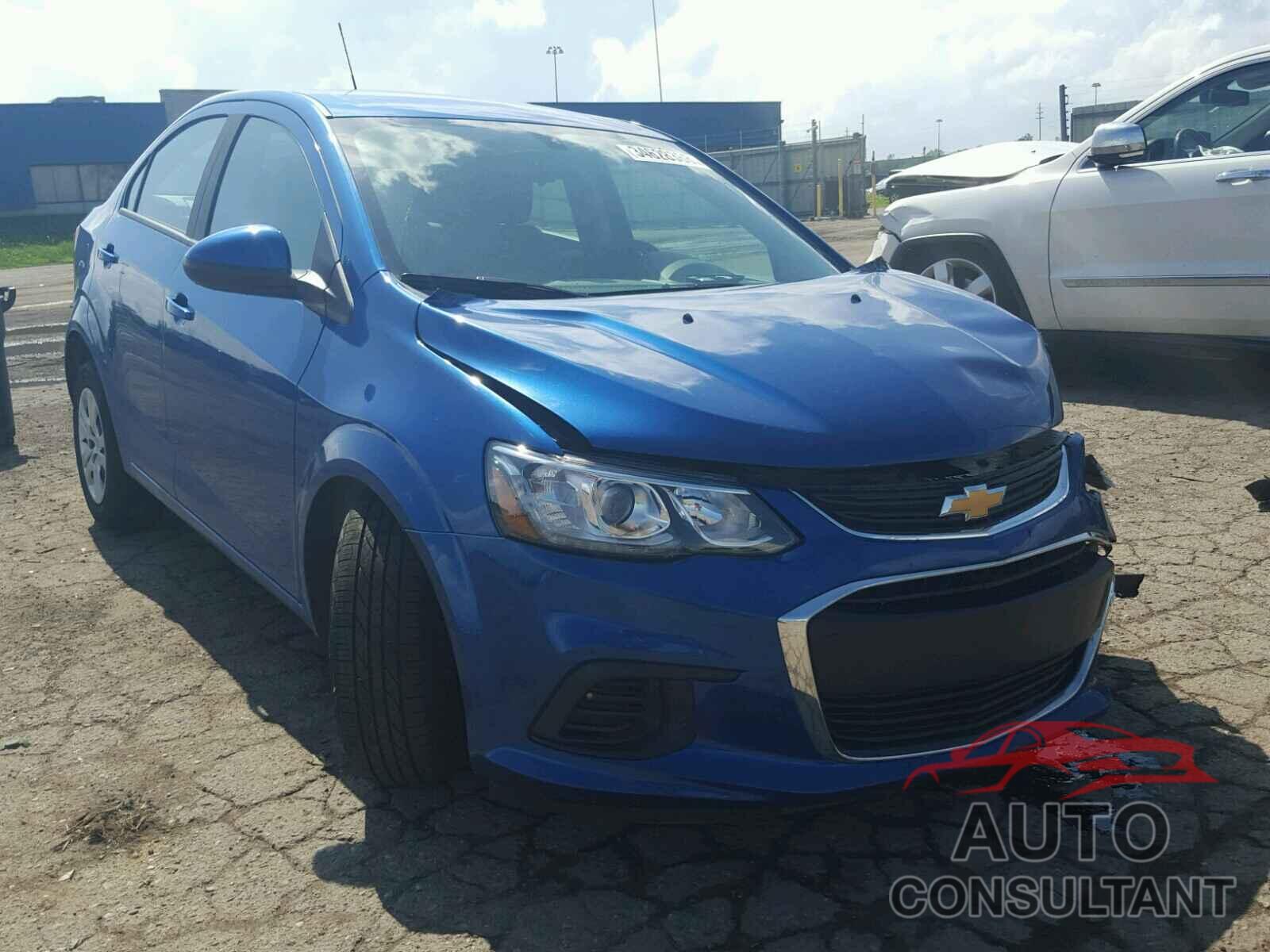 CHEVROLET SONIC 2017 - 1G1JB5SH0H4157023