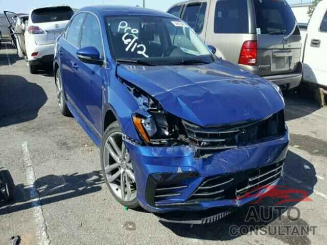 VOLKSWAGEN PASSAT 2017 - 1VWDT7A30HC031833