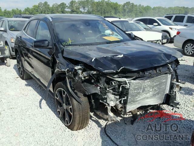 MERCEDES-BENZ GLA250 2018 - WDCTG4EB2JJ396500