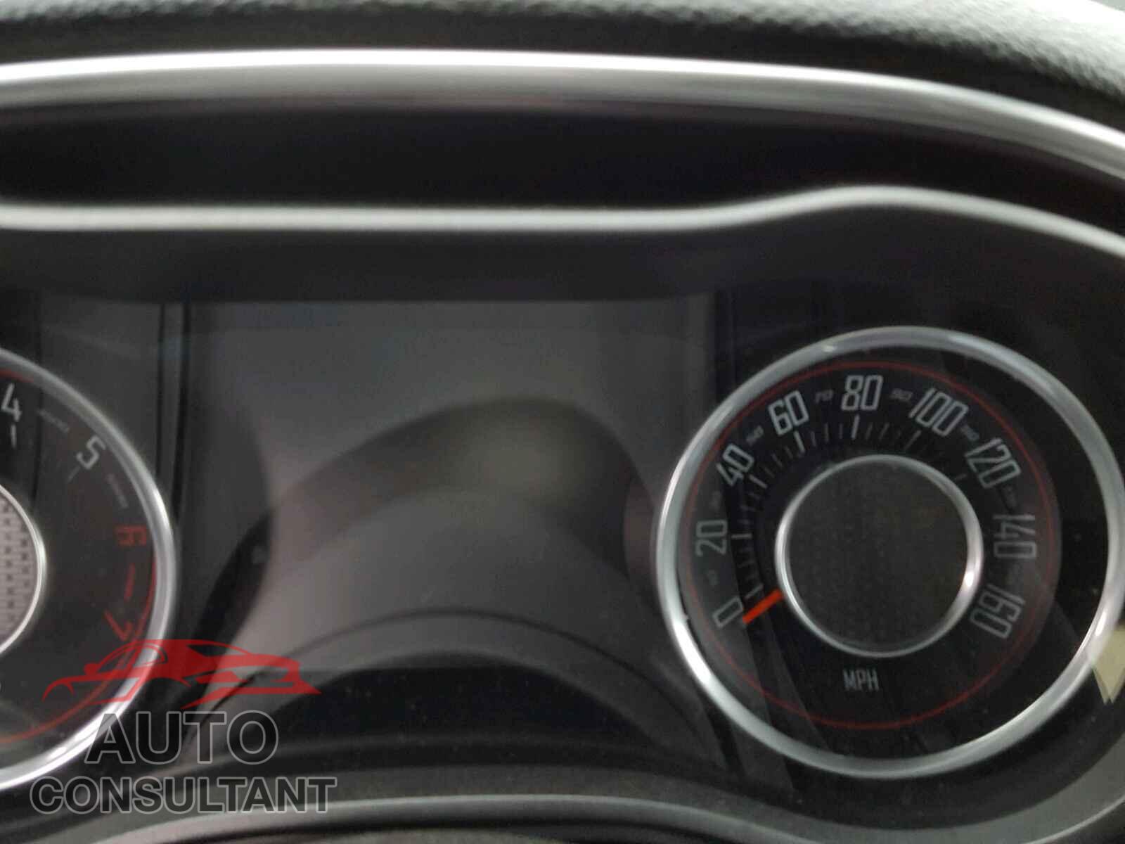 DODGE CHALLENGER 2015 - 2C3CDZAT0FH703556