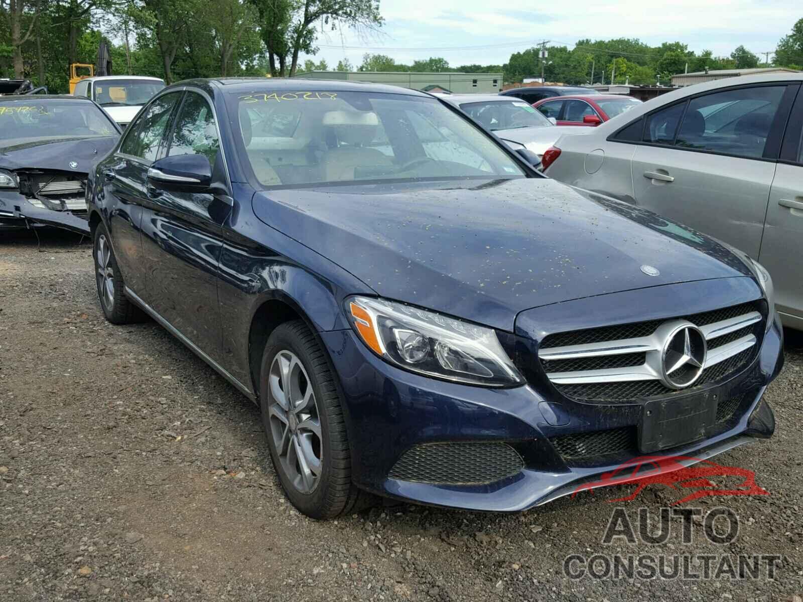 MERCEDES-BENZ C300 2015 - 55SWF4KB2FU016370