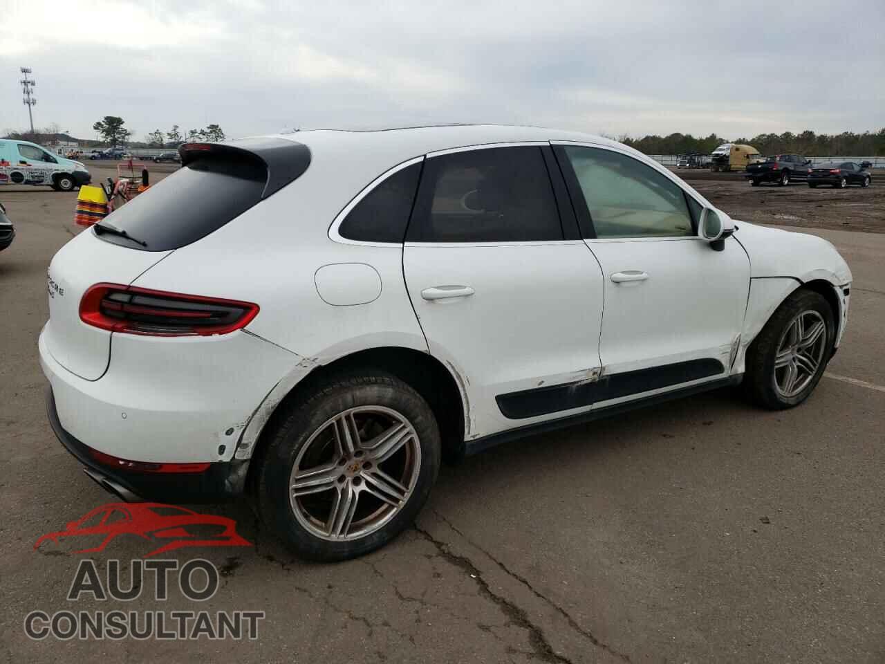 PORSCHE MACAN 2016 - WP1AB2A55GLB46874