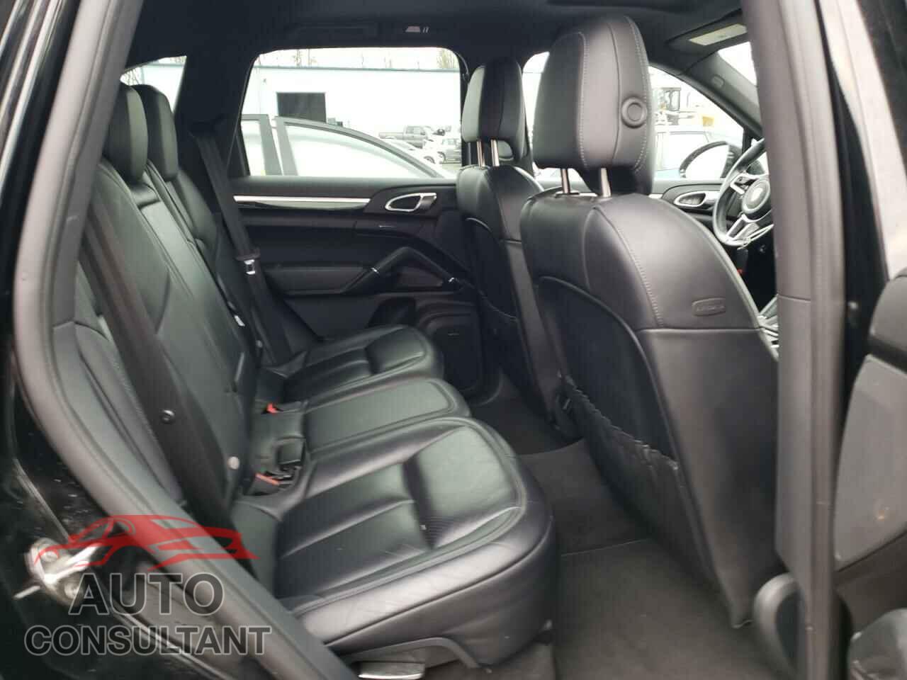 PORSCHE CAYENNE 2017 - WP1AA2A27HKA80280