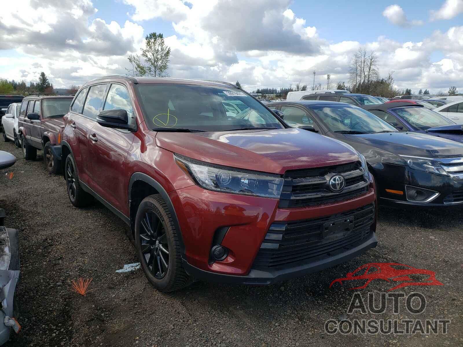 TOYOTA HIGHLANDER 2019 - 5TDJZRFH3KS984207