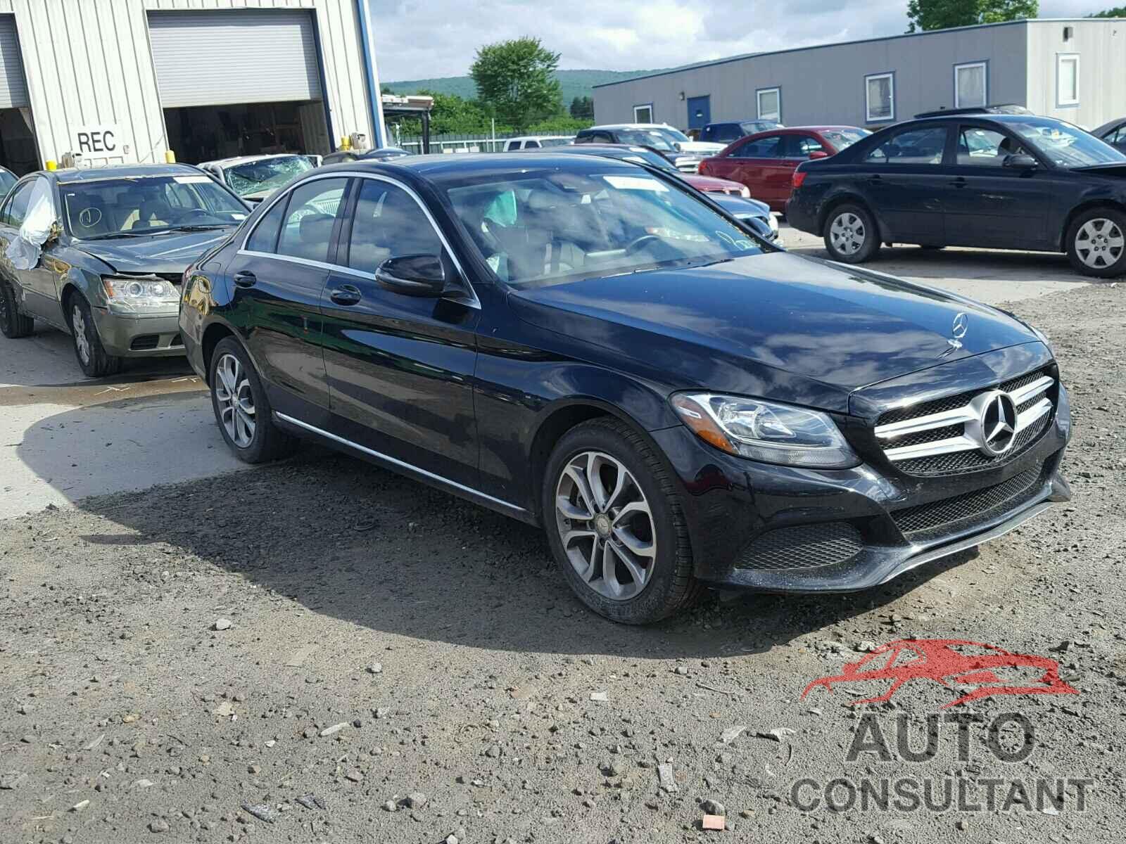 MERCEDES-BENZ C CLASS 2016 - 55SWF4KB3GU117483