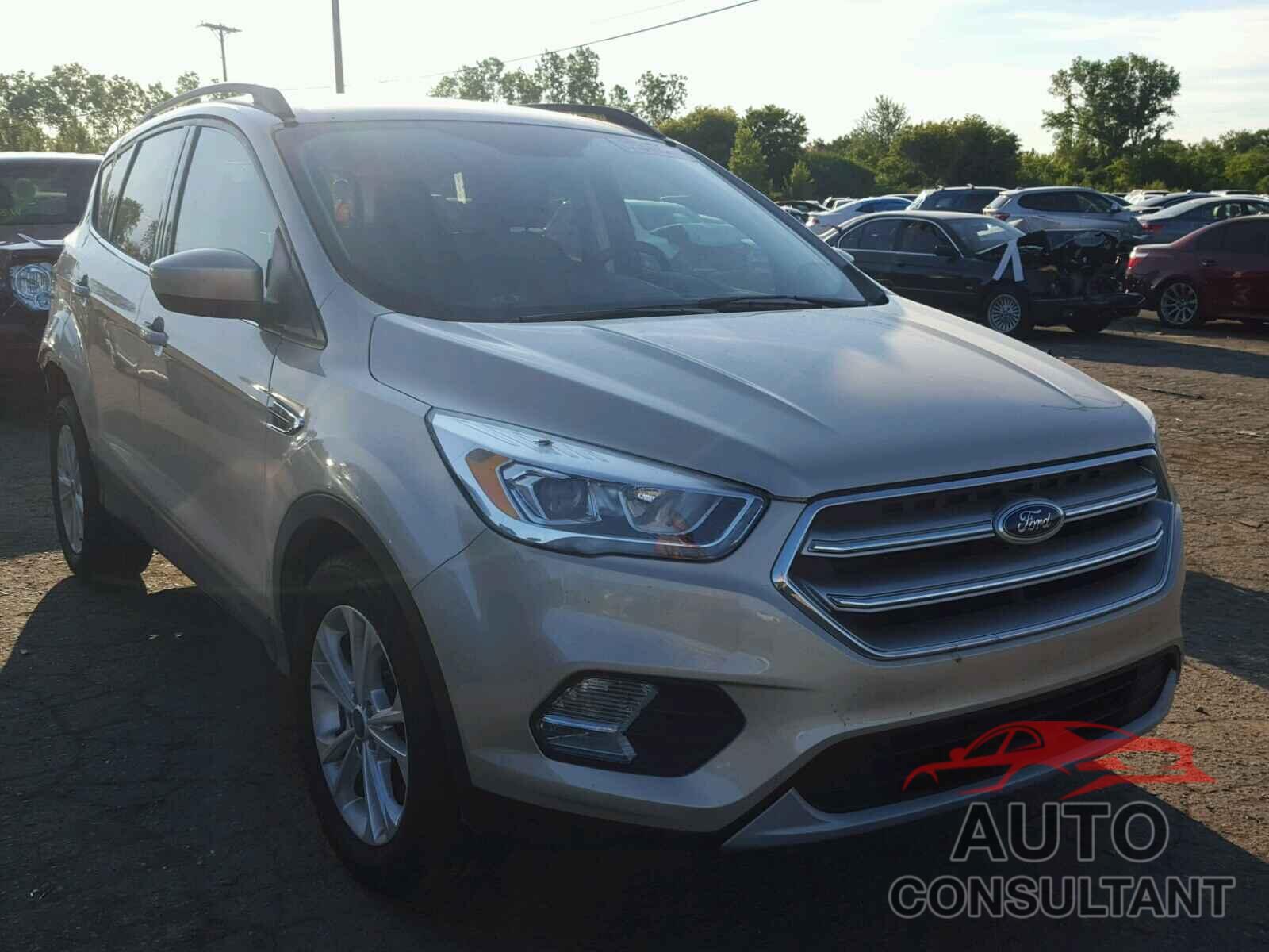 FORD ESCAPE 2017 - 1FMCU0GD1HUC86323