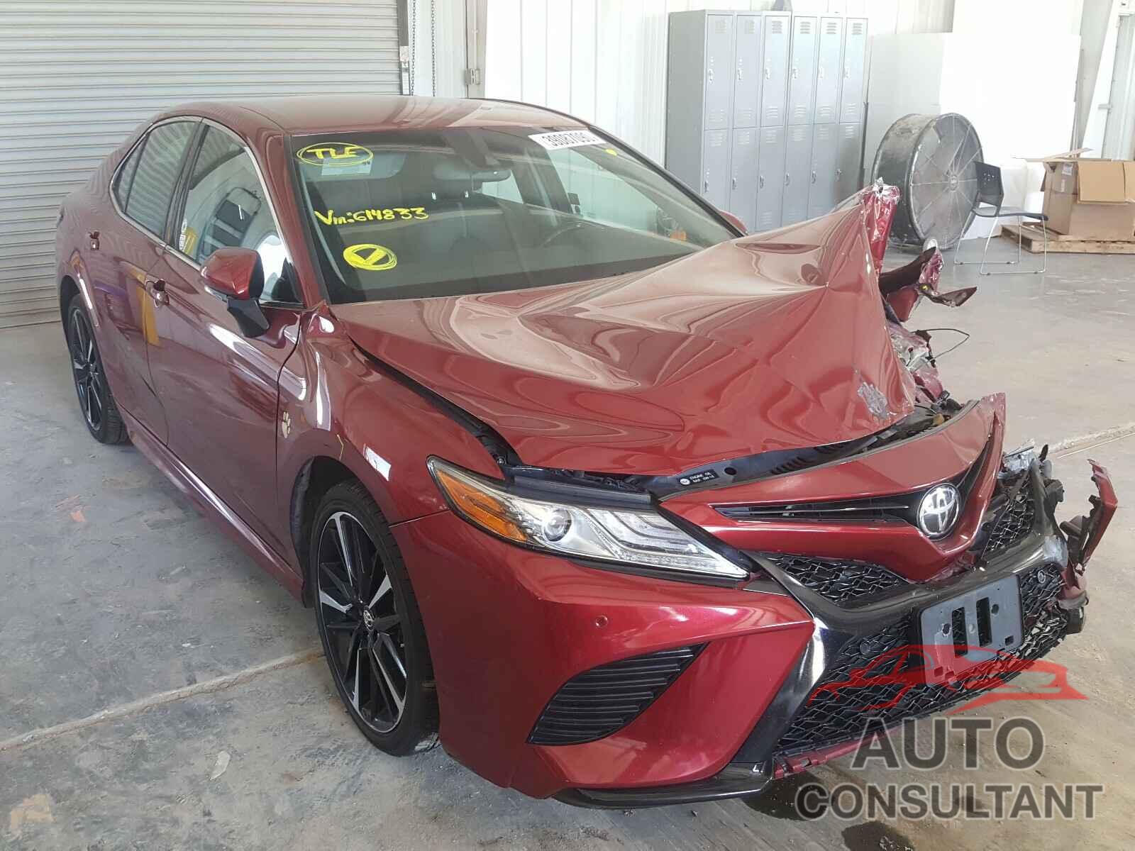 TOYOTA CAMRY 2018 - 4T1B61HK2JU614833