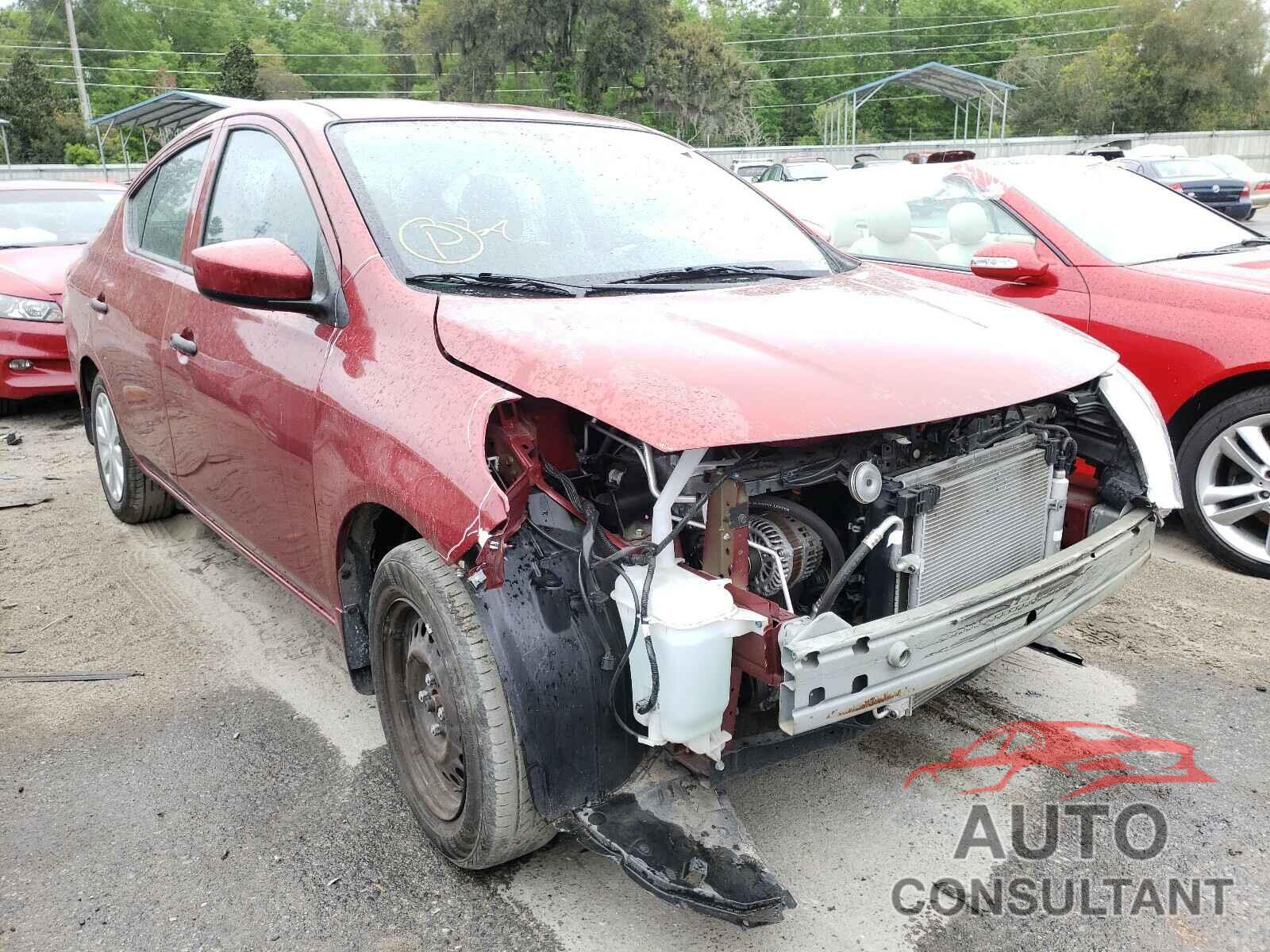 NISSAN VERSA 2018 - 3N1CN7AP2JL856846