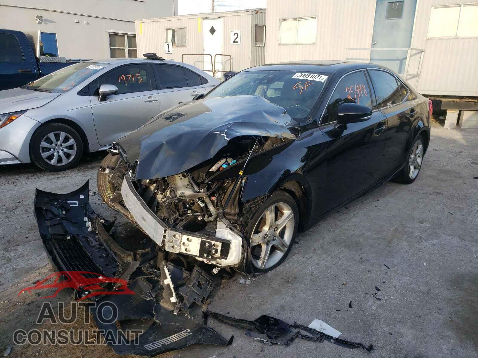 LEXUS IS 2017 - JTHBA1D28H5039536