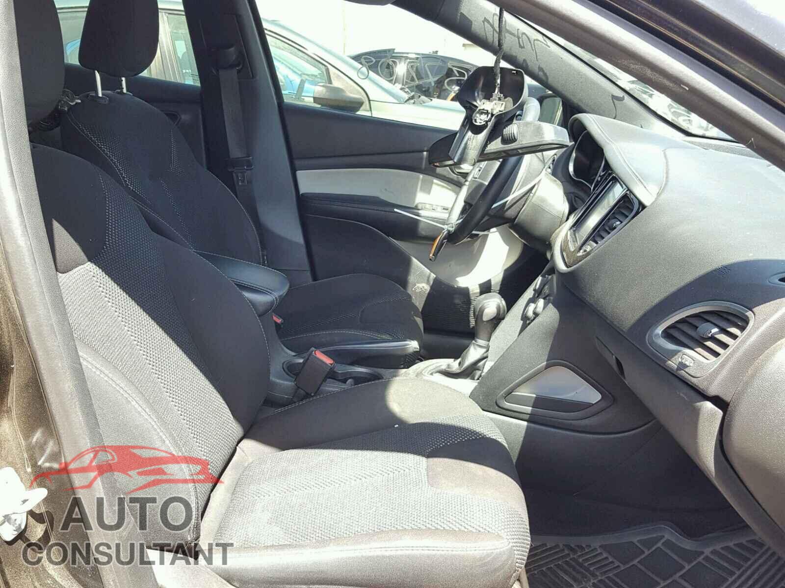 DODGE DART 2015 - 1C3CDFBB5FD182450