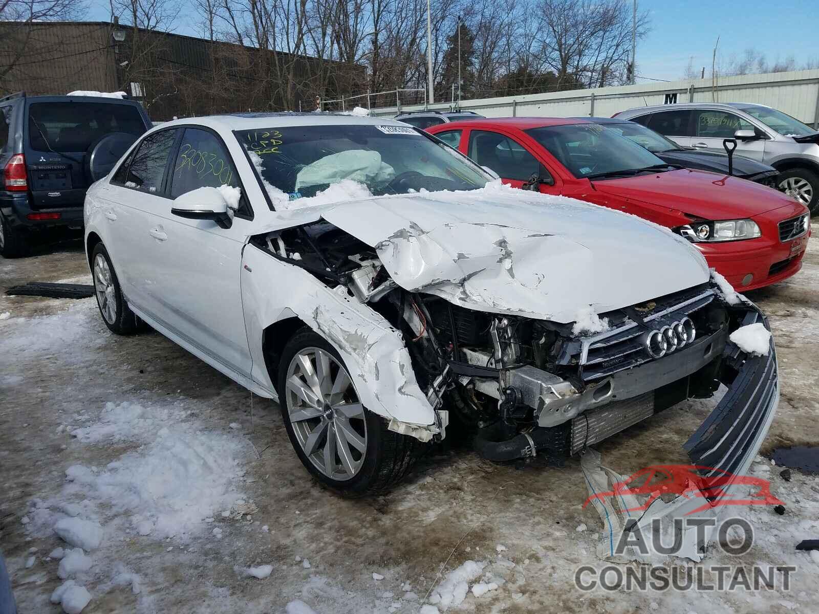 AUDI A4 2018 - WAUDNAF42JA010444