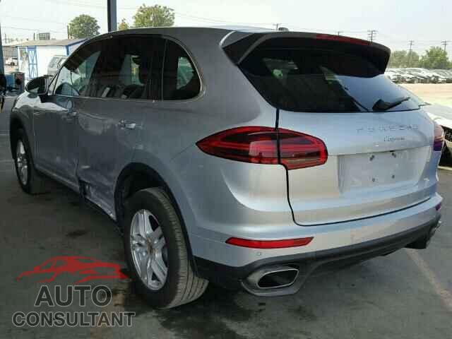 PORSCHE CAYENNE 2016 - WP1AA2A28GKA13170