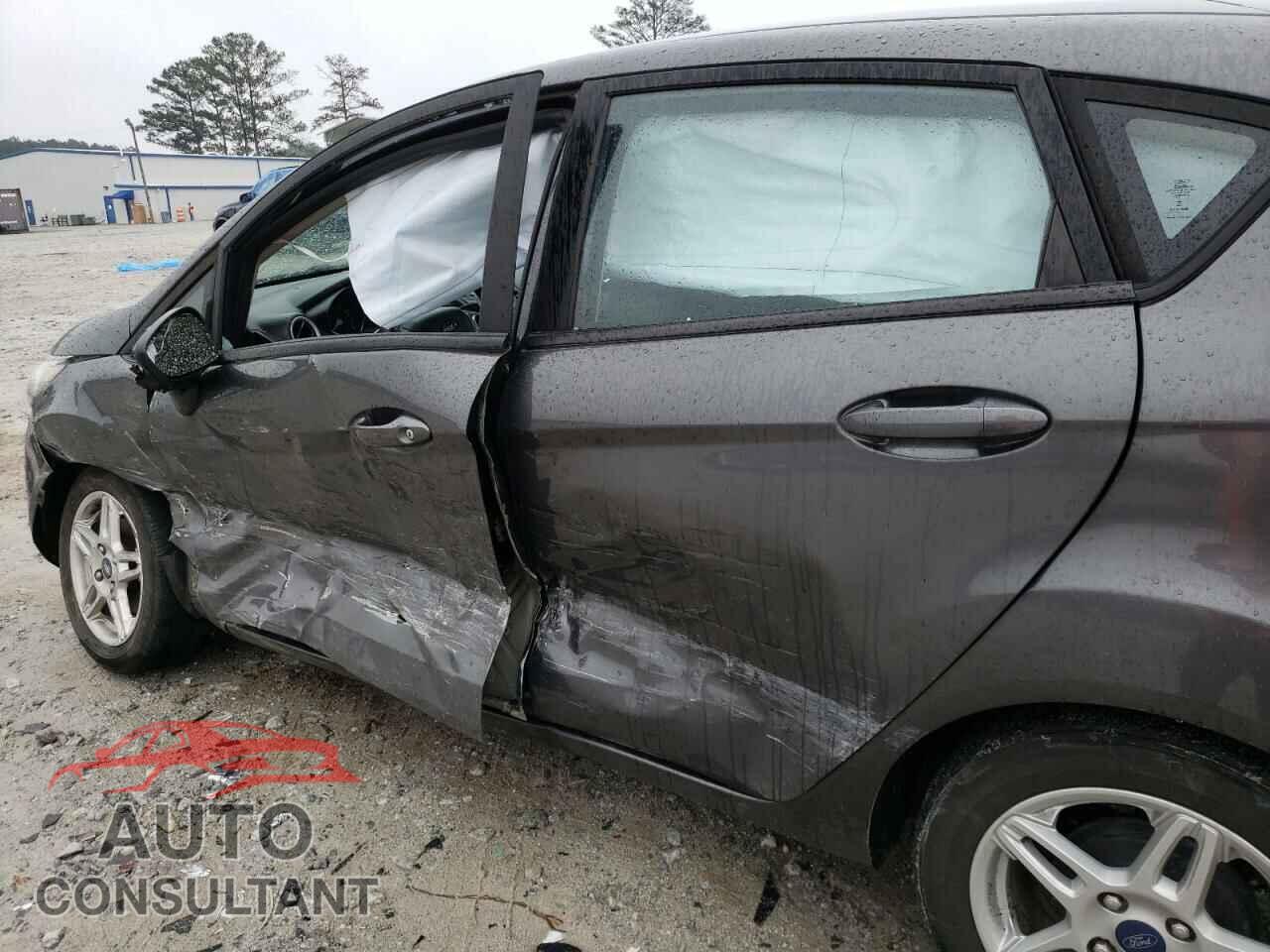 FORD FIESTA 2017 - 3FADP4EJ5HM119098