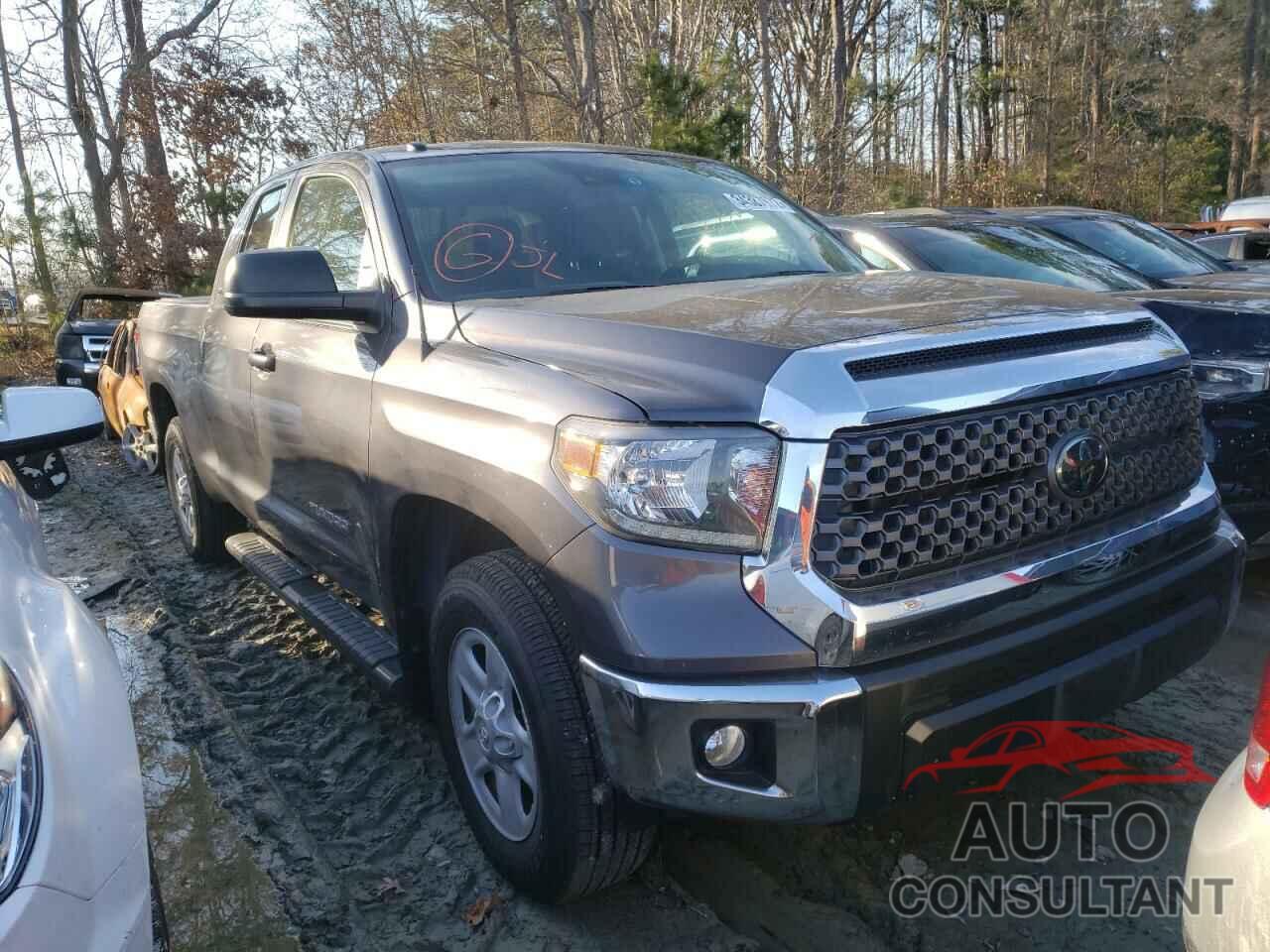 TOYOTA TUNDRA 2018 - 5TFRM5F1XJX128487