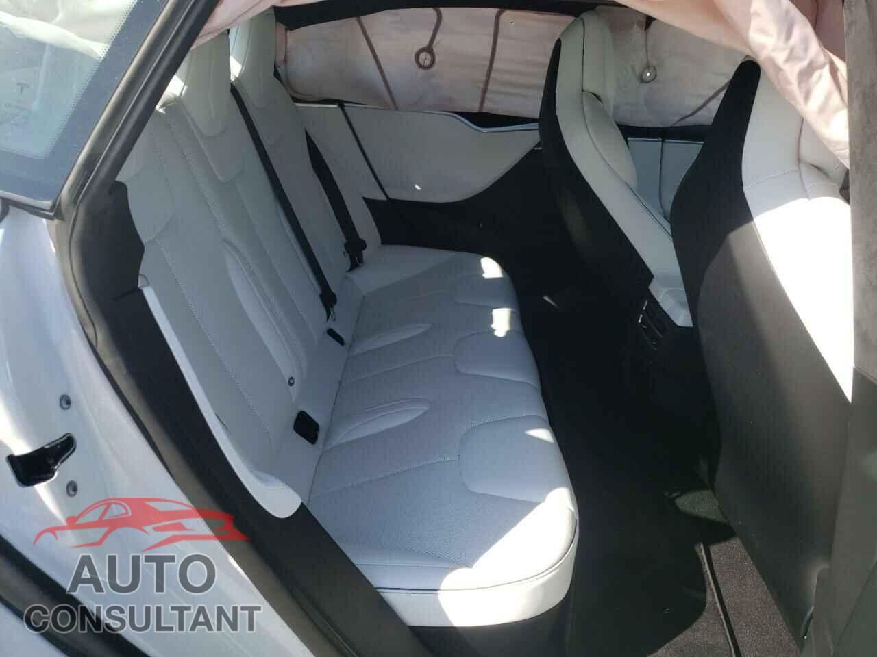 TESLA MODEL S 2017 - 5YJSA1E21HF180530