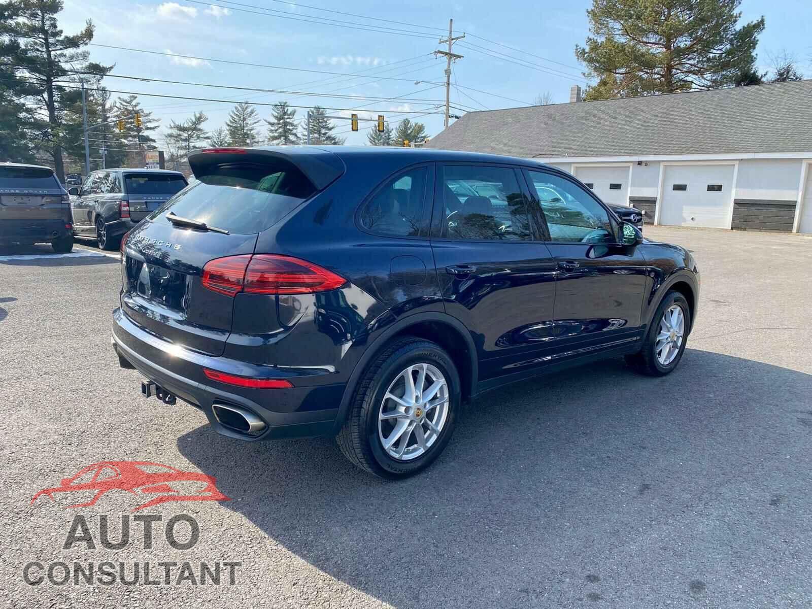 PORSCHE CAYENNE 2016 - WP1AA2A2XGKA08083