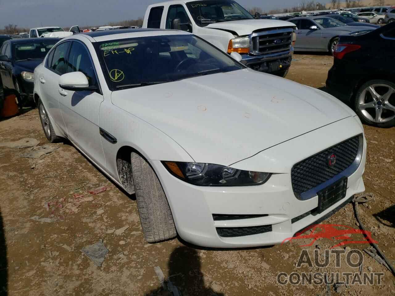 JAGUAR XE 2018 - SAJAR4FX7JCP36098