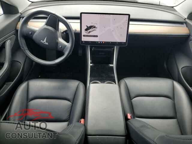 TESLA MODEL 3 2019 - 5YJ3E1EB8KF213037