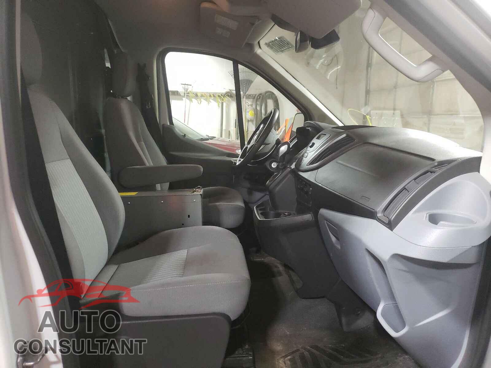 FORD TRANSIT CO 2016 - 1FTYR1YM2GKB10696