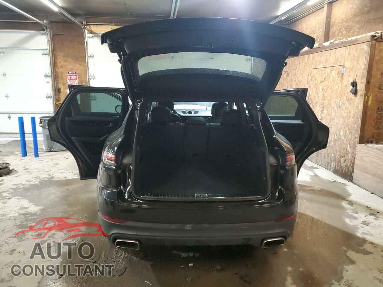 PORSCHE CAYENNE 2019 - WP1AA2AY2KDA14249