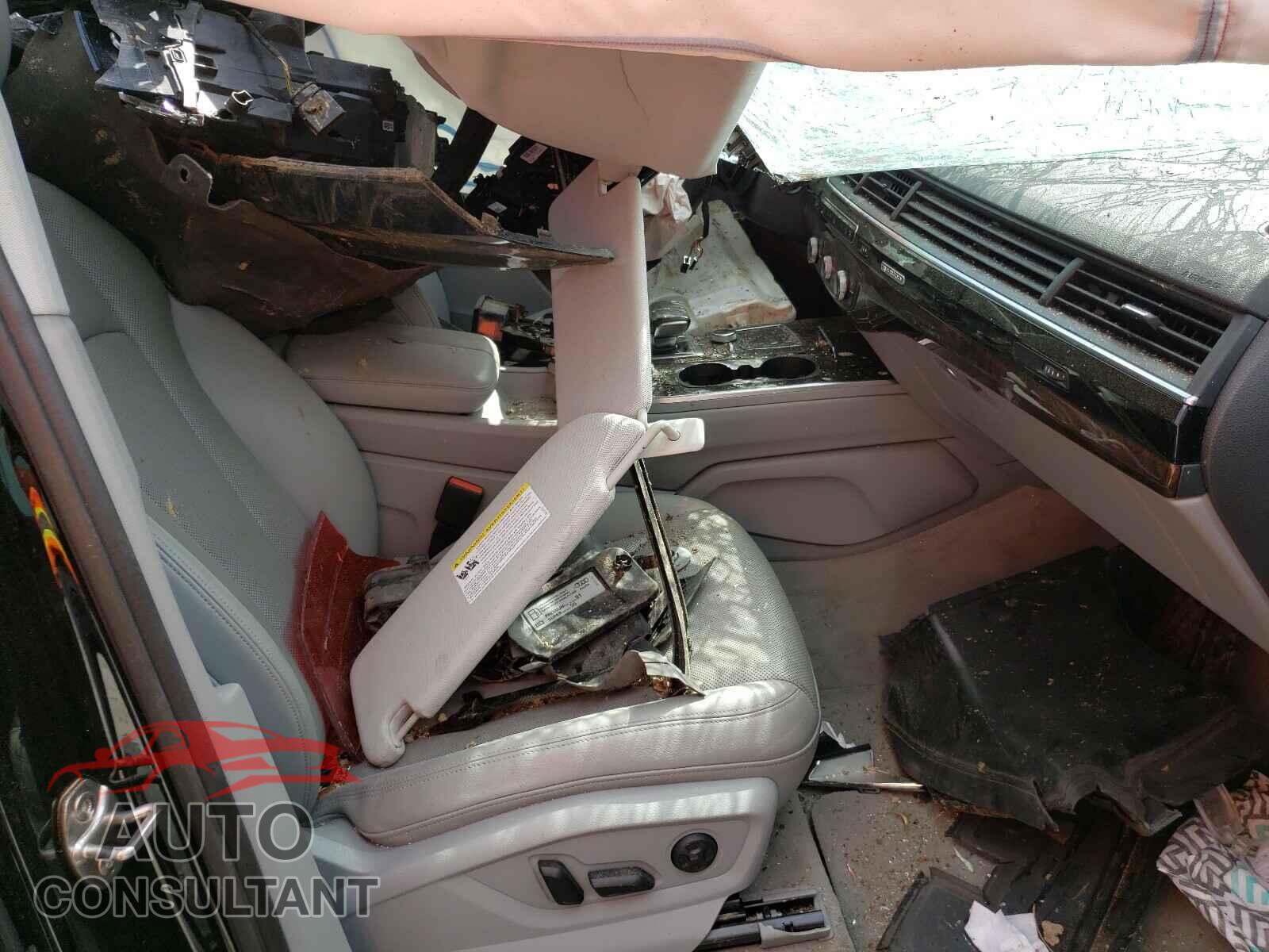 AUDI Q7 2017 - WA1LAAF72HD059814