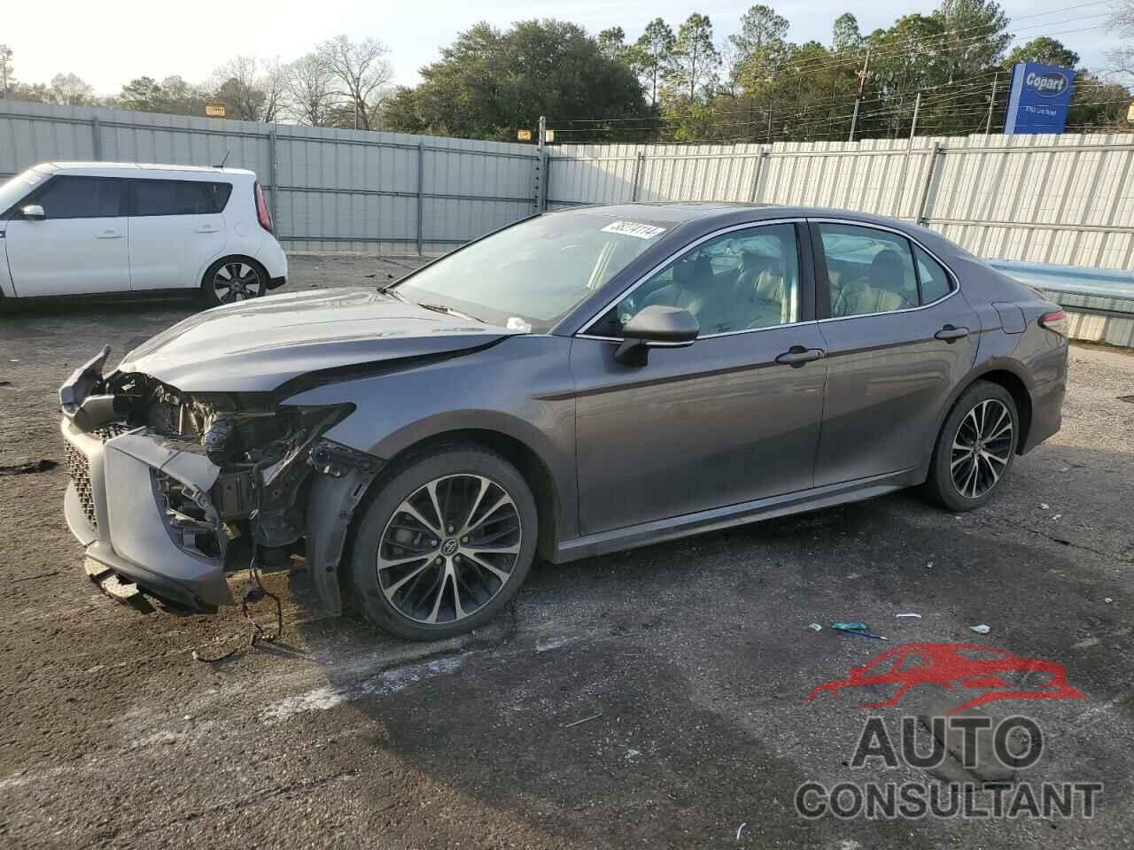 TOYOTA CAMRY 2018 - 4T1B11HK9JU128681