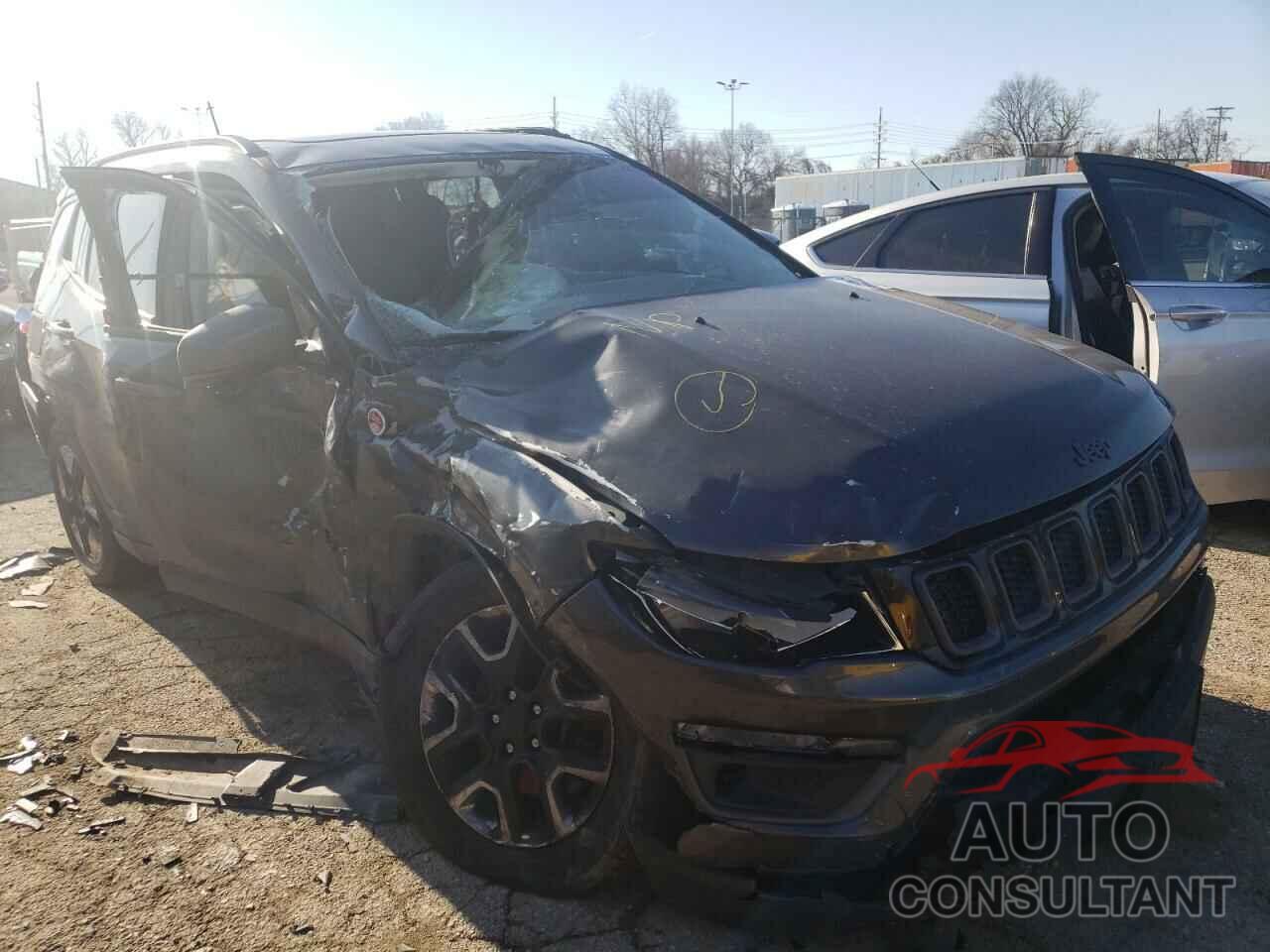 JEEP COMPASS 2018 - 3C4NJDDB5JT130351