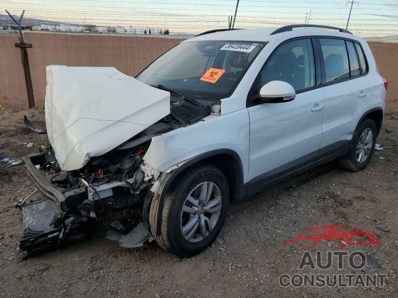 VOLKSWAGEN TIGUAN 2016 - WVGBV7AX6GW526456