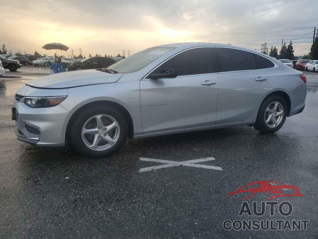 CHEVROLET MALIBU 2018 - 1G1ZB5ST1JF262803