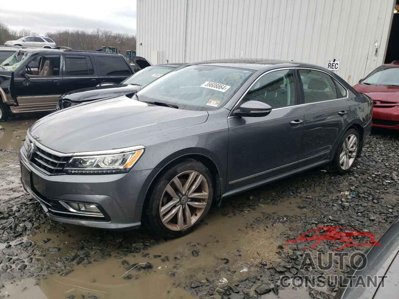 VOLKSWAGEN PASSAT 2017 - 1VWGT7A30HC017492