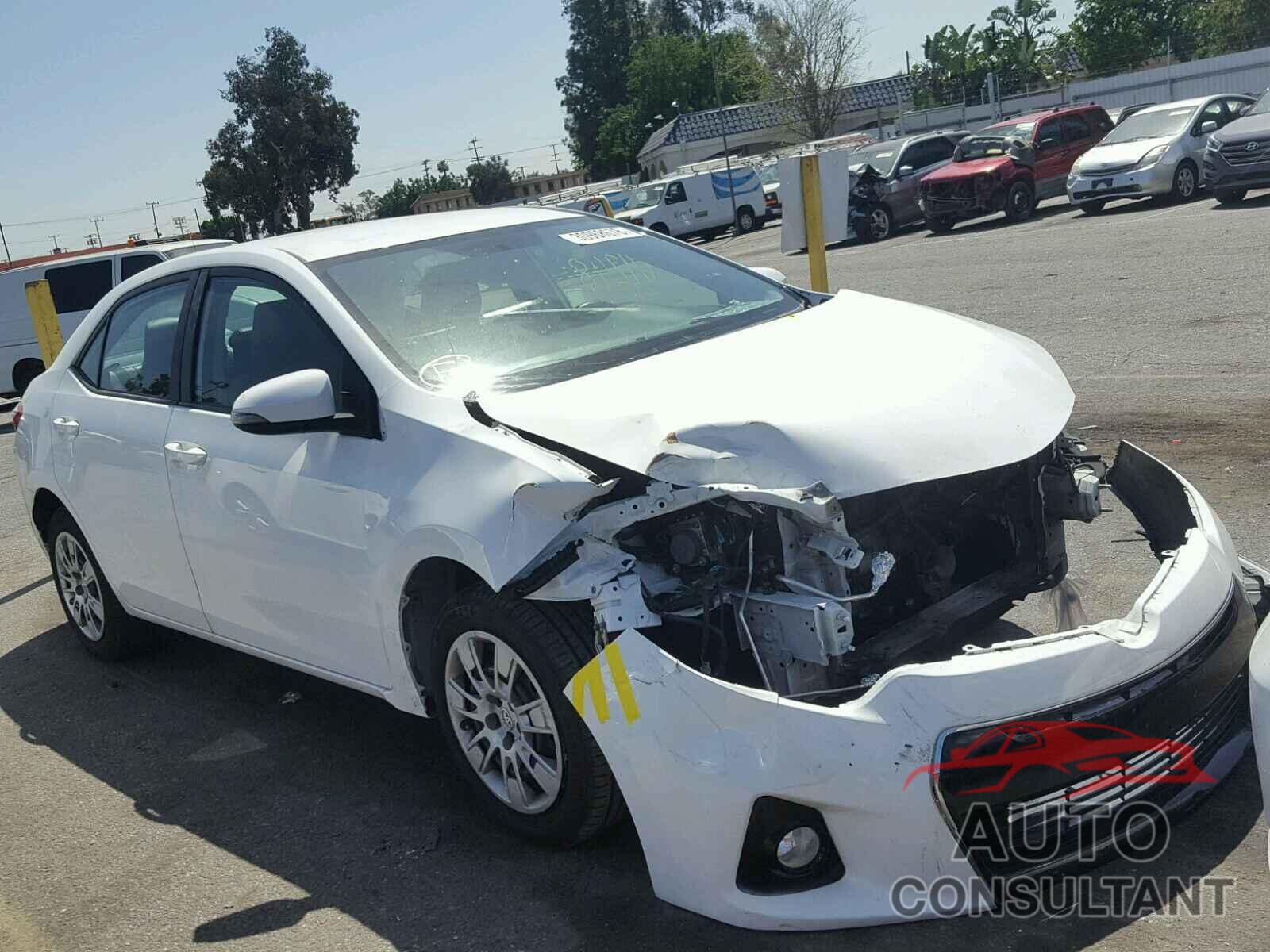 TOYOTA COROLLA 2015 - 5YFBURHE5FP281826