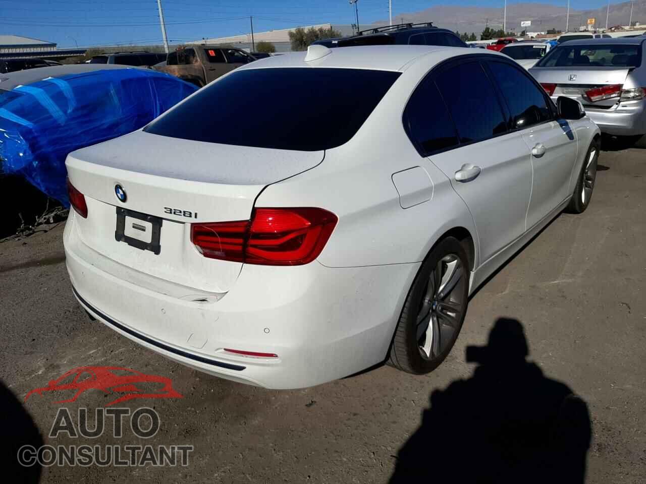 BMW 3 SERIES 2016 - WBA8E9G50GNU30373