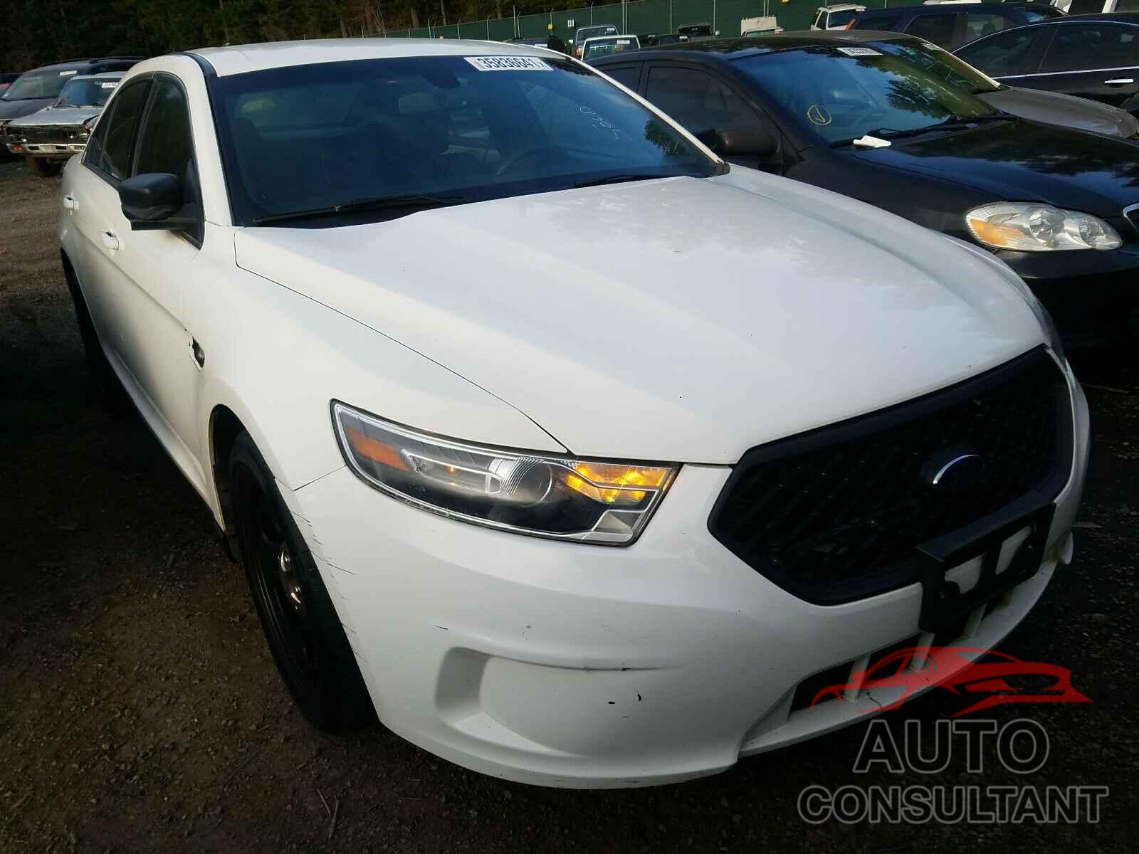 FORD TAURUS 2017 - 1FAHP2L89HG103325